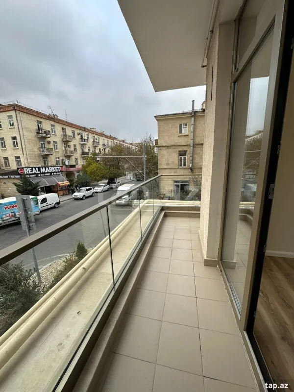 Satılır 3 otaqlı yeni tikili 70 m²