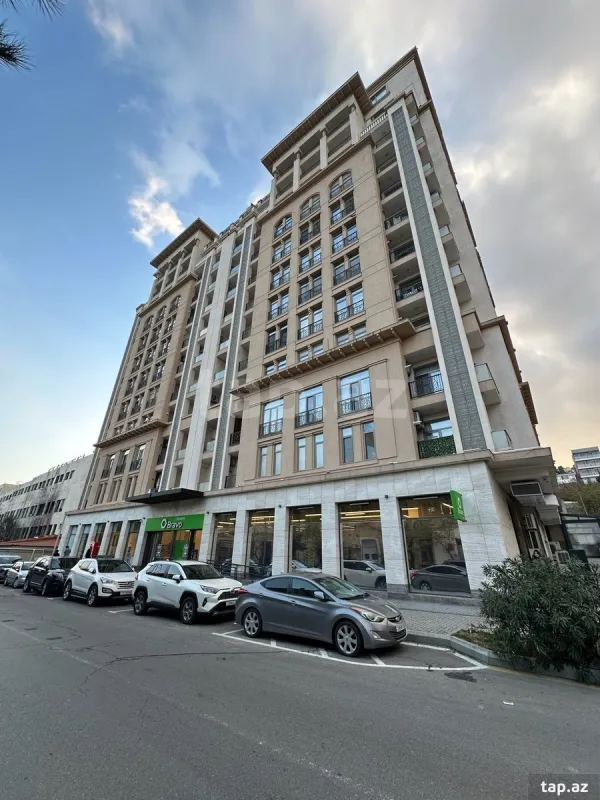 Satılır 3 otaqlı yeni tikili 70 m²