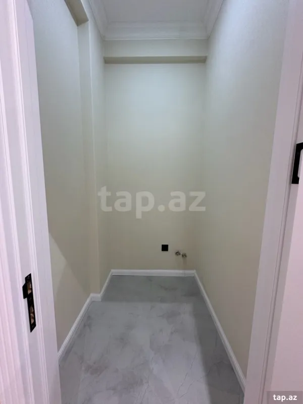 Satılır 3 otaqlı yeni tikili 70 m²