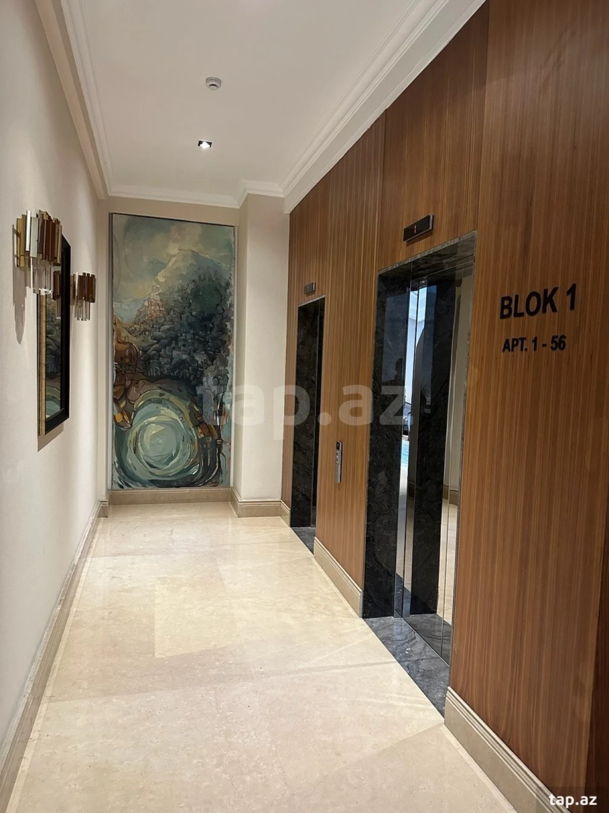 Satılır 3 otaqlı yeni tikili 70 m²