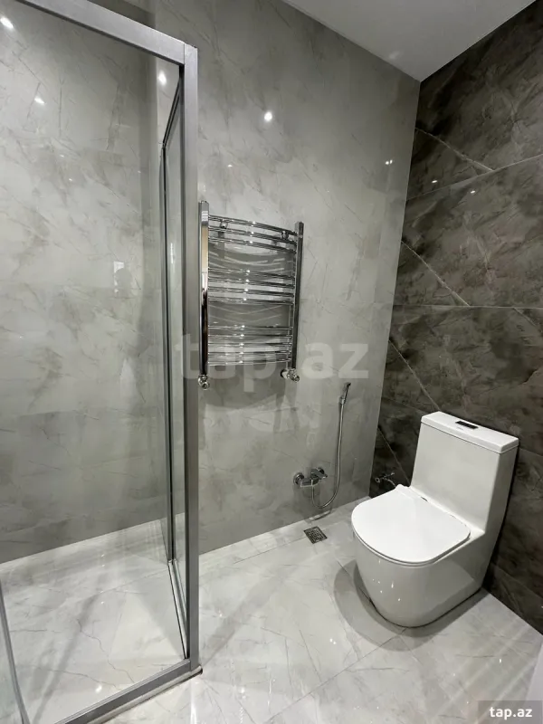 Satılır 3 otaqlı yeni tikili 70 m²