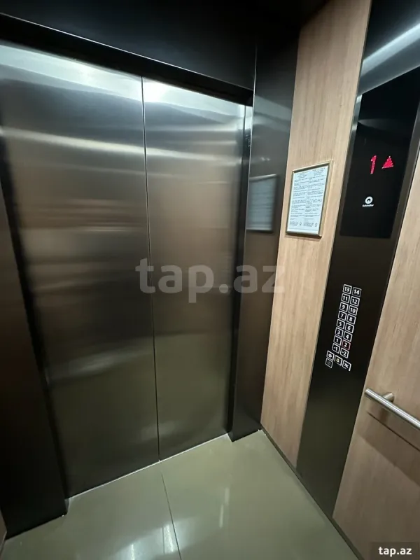 Satılır 3 otaqlı yeni tikili 70 m²