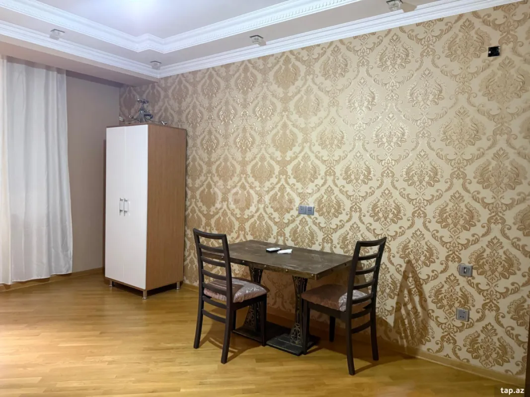 Kirayə verilir 3 otaqlı yeni tikili 120 m²