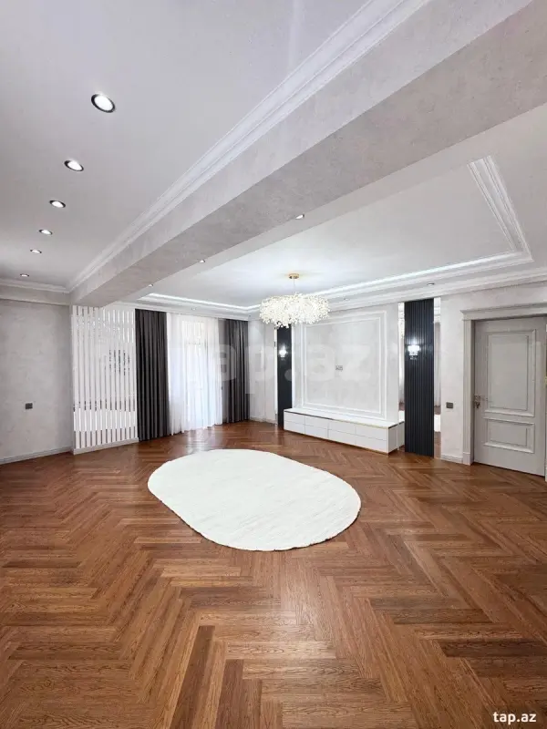 Satılır 3 otaqlı yeni tikili 139 m²
