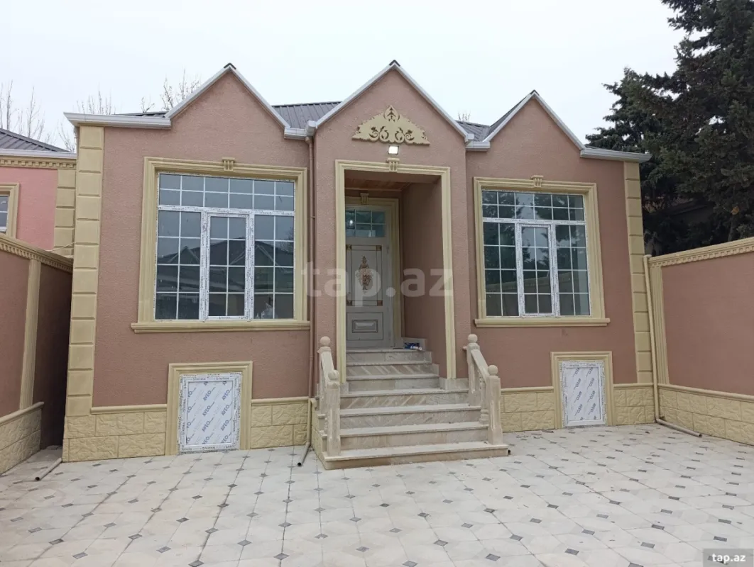 Satılır 4 otaqlı həyət evi