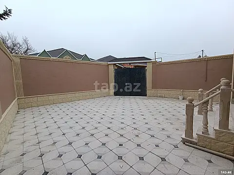 Satılır 4 otaqlı həyət evi