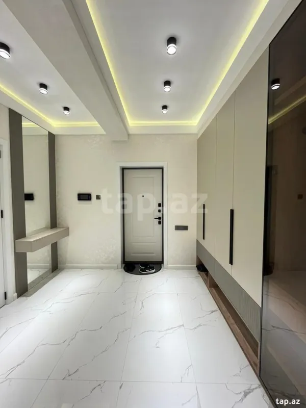 Satılır 3 otaqlı yeni tikili 104 m²