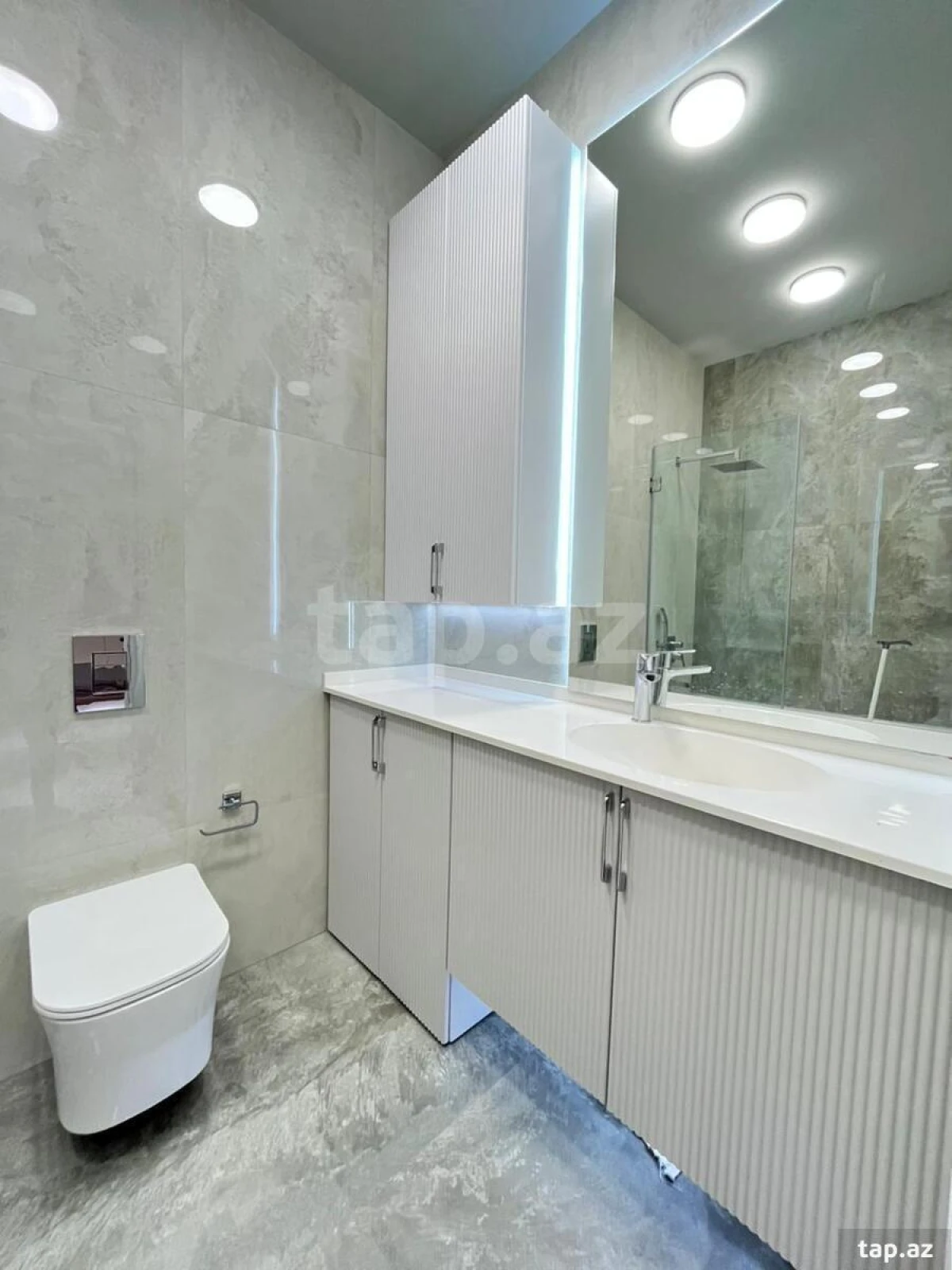 Satılır 3 otaqlı yeni tikili 104 m²