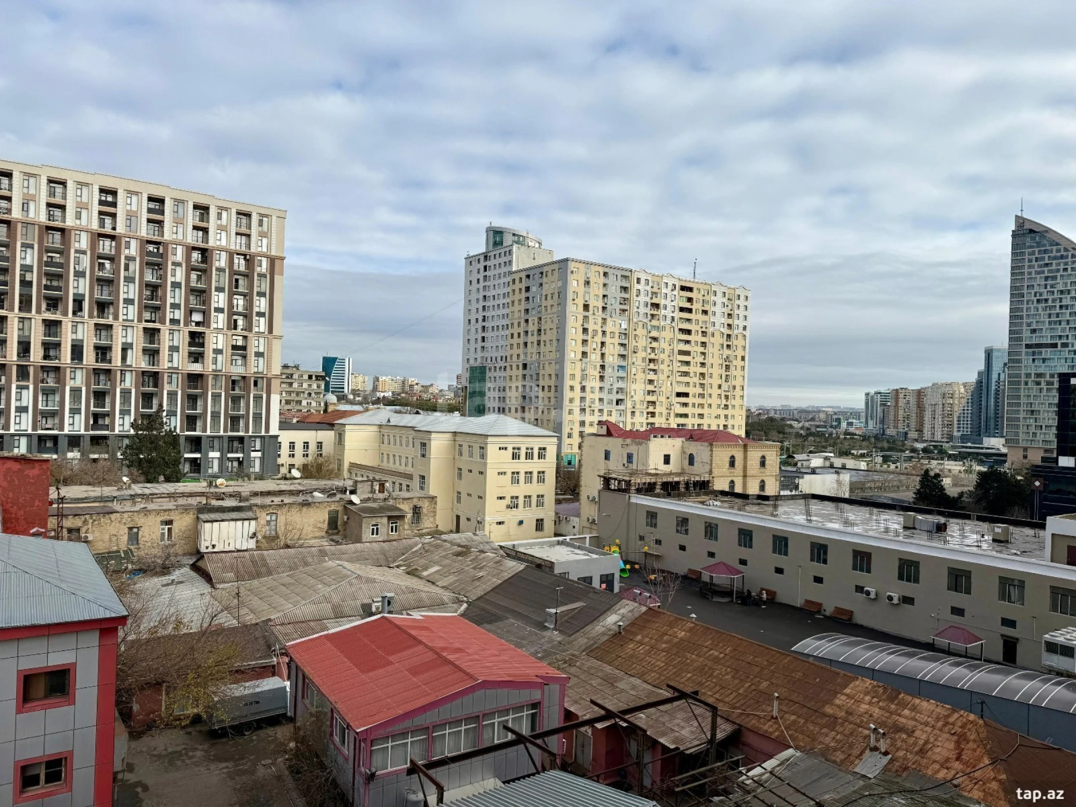 Satılır 2 otaqlı yeni tikili 54 m²