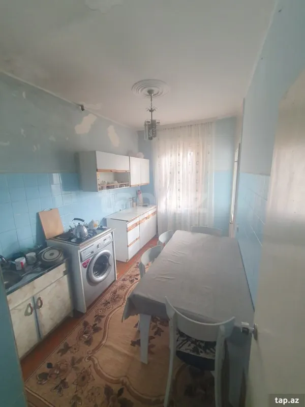 Satılır 4 otaqlı mənzil 120 m²
