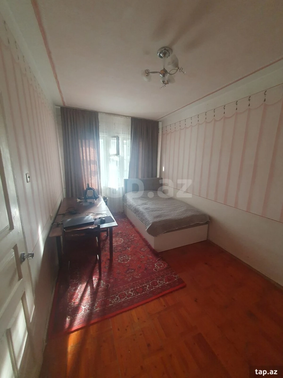 Satılır 4 otaqlı mənzil 120 m²