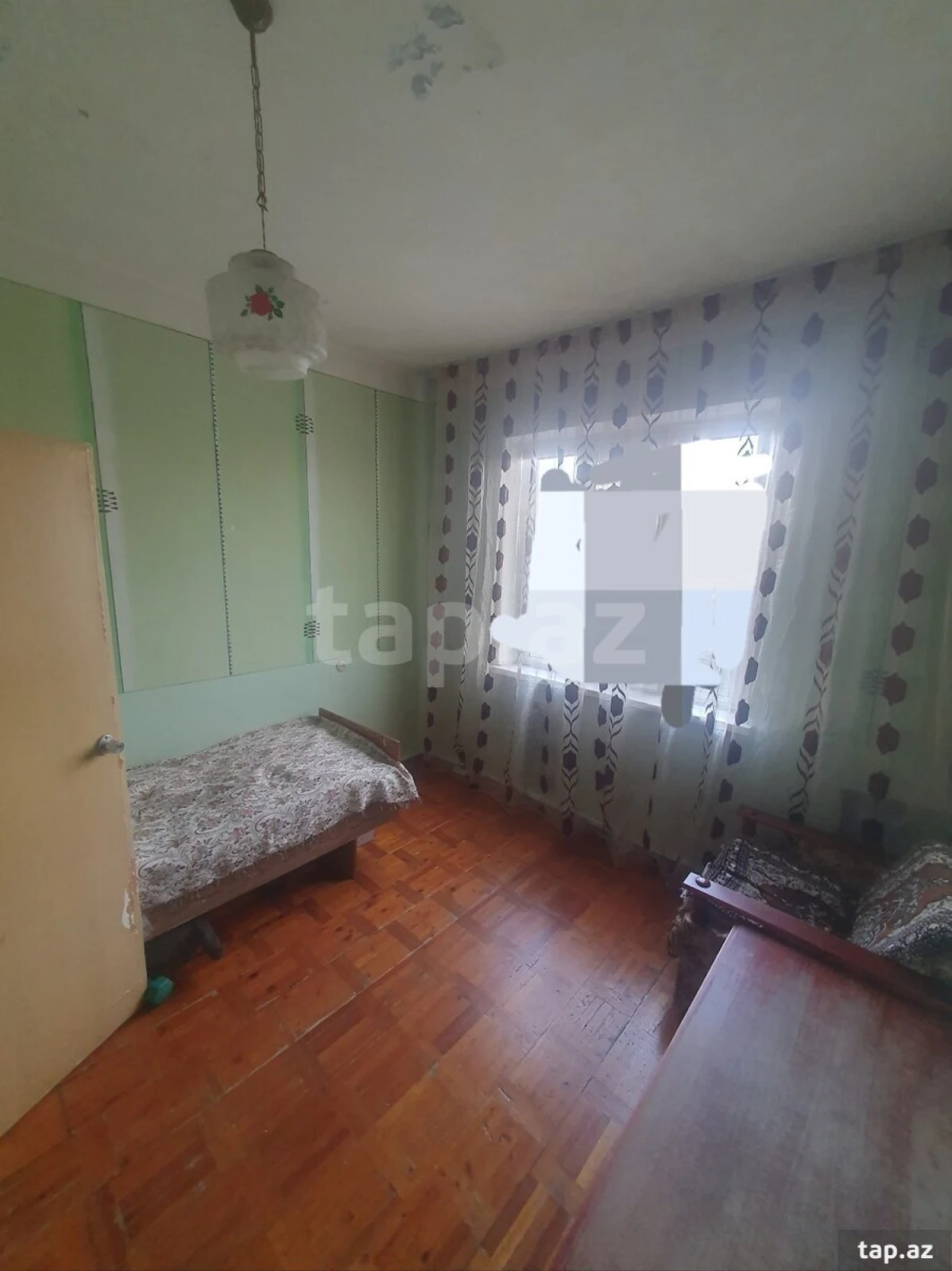Satılır 4 otaqlı mənzil 120 m²