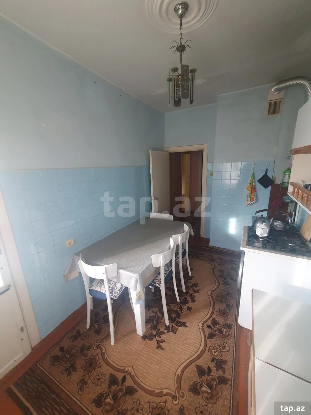 Satılır 4 otaqlı mənzil 120 m²