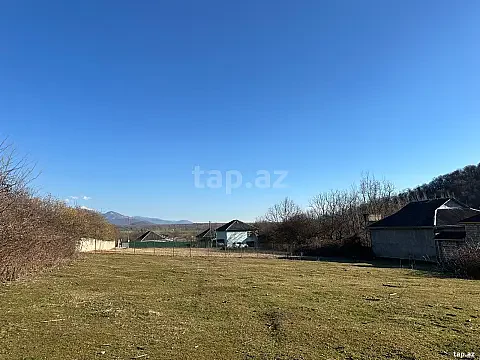 Satılır torpaq sahəsi — Qəbələ