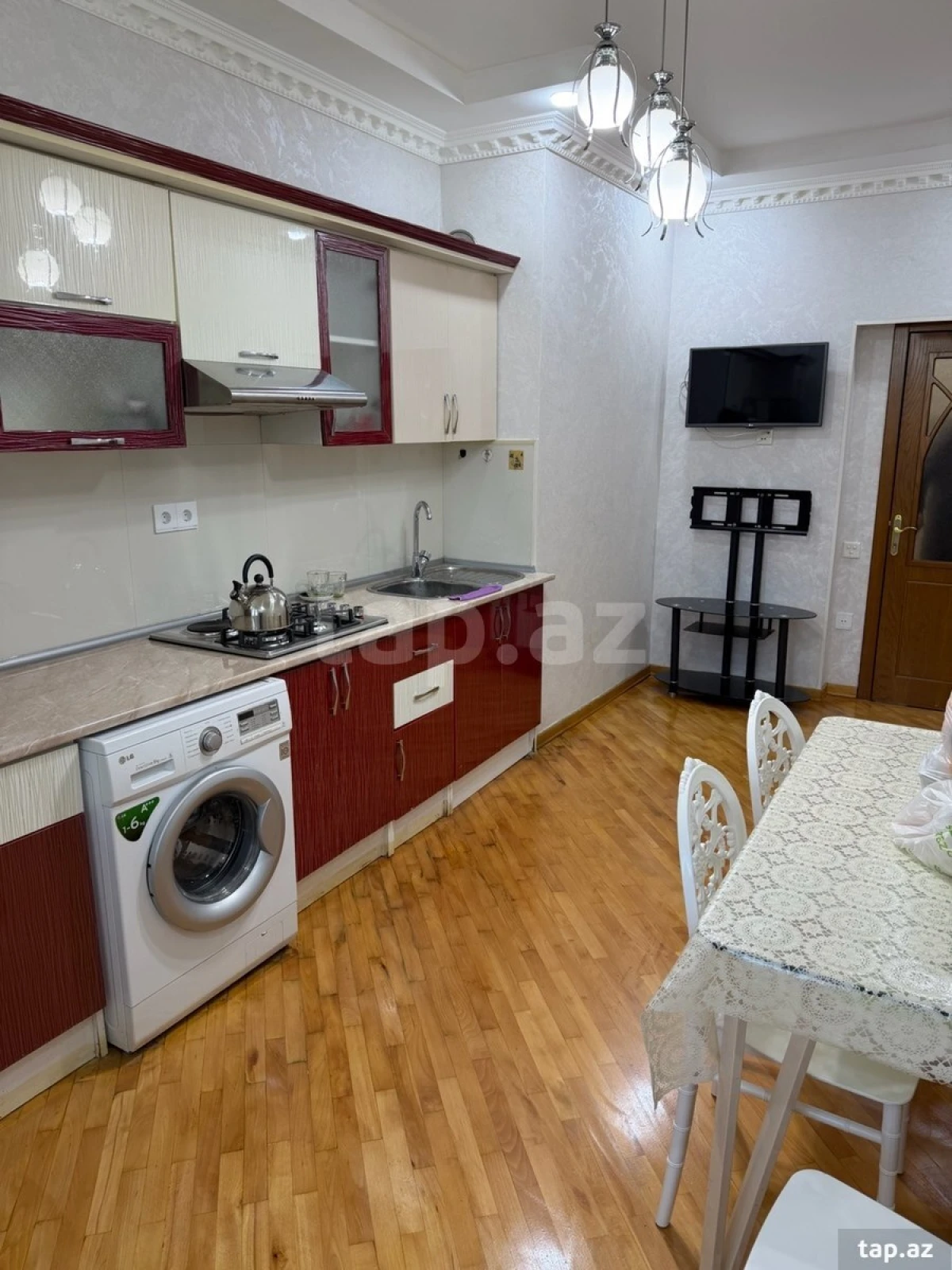 Kirayə verilir 2 otaqlı yeni tikili 100 m²