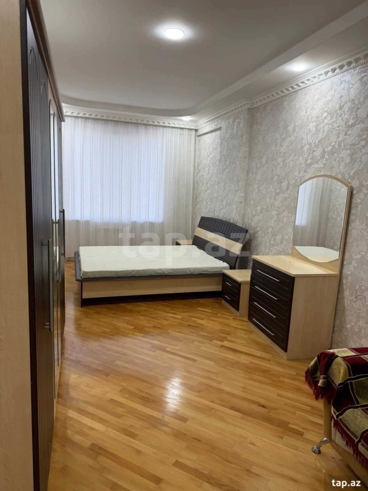 Kirayə verilir 2 otaqlı yeni tikili 100 m²