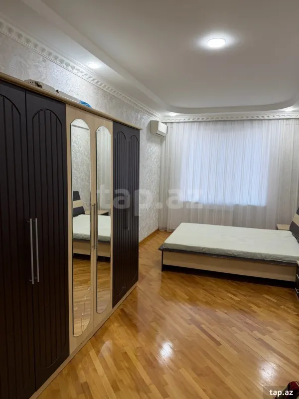 Kirayə verilir 2 otaqlı yeni tikili 100 m²