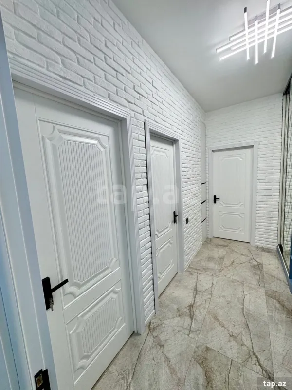 Satılır 3 otaqlı yeni tikili 70 m²