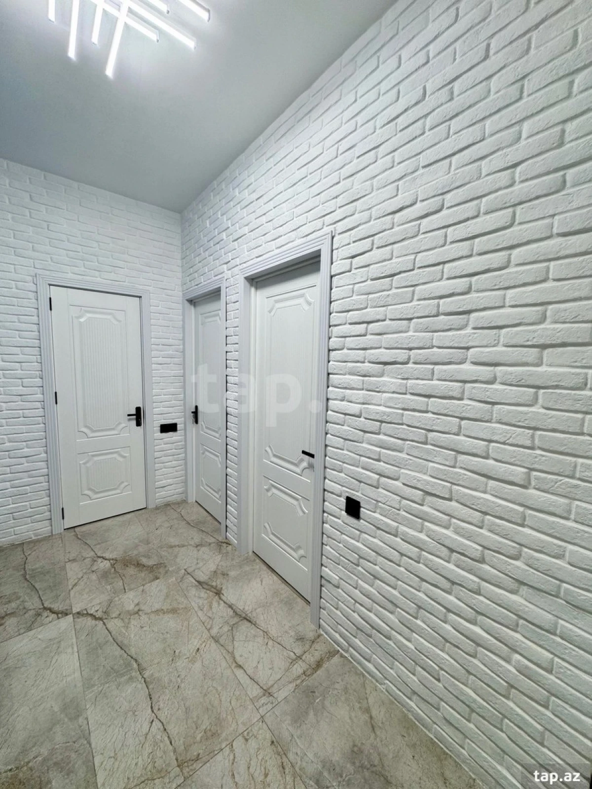 Satılır 3 otaqlı yeni tikili 70 m²