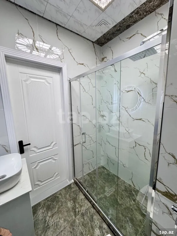 Satılır 3 otaqlı yeni tikili 70 m²