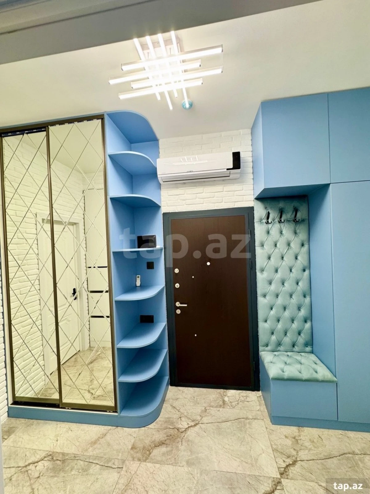 Satılır 3 otaqlı yeni tikili 70 m²