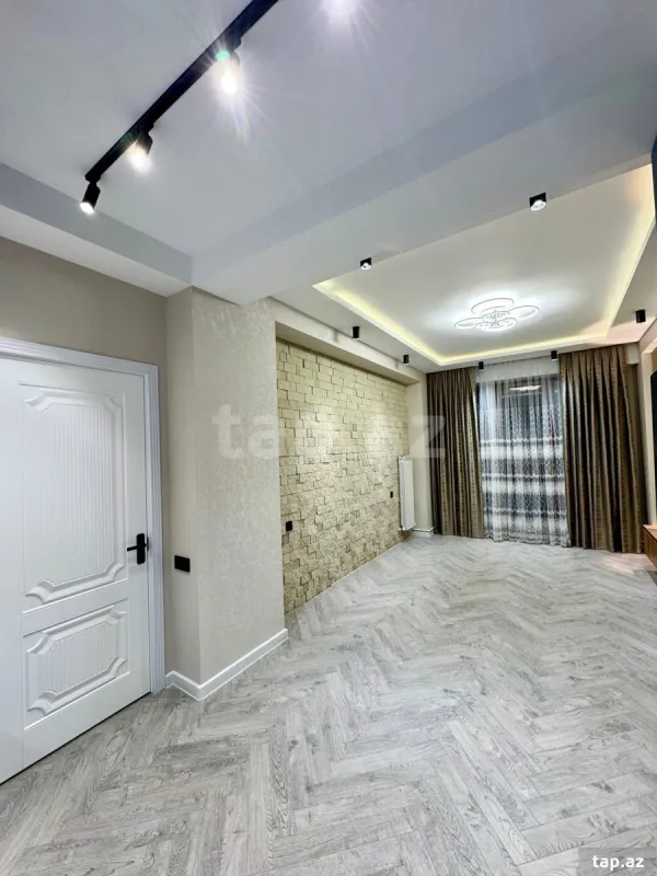 Satılır 3 otaqlı yeni tikili 70 m²