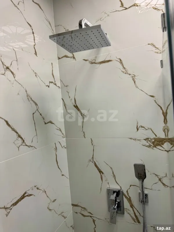 Satılır 3 otaqlı yeni tikili 70 m²
