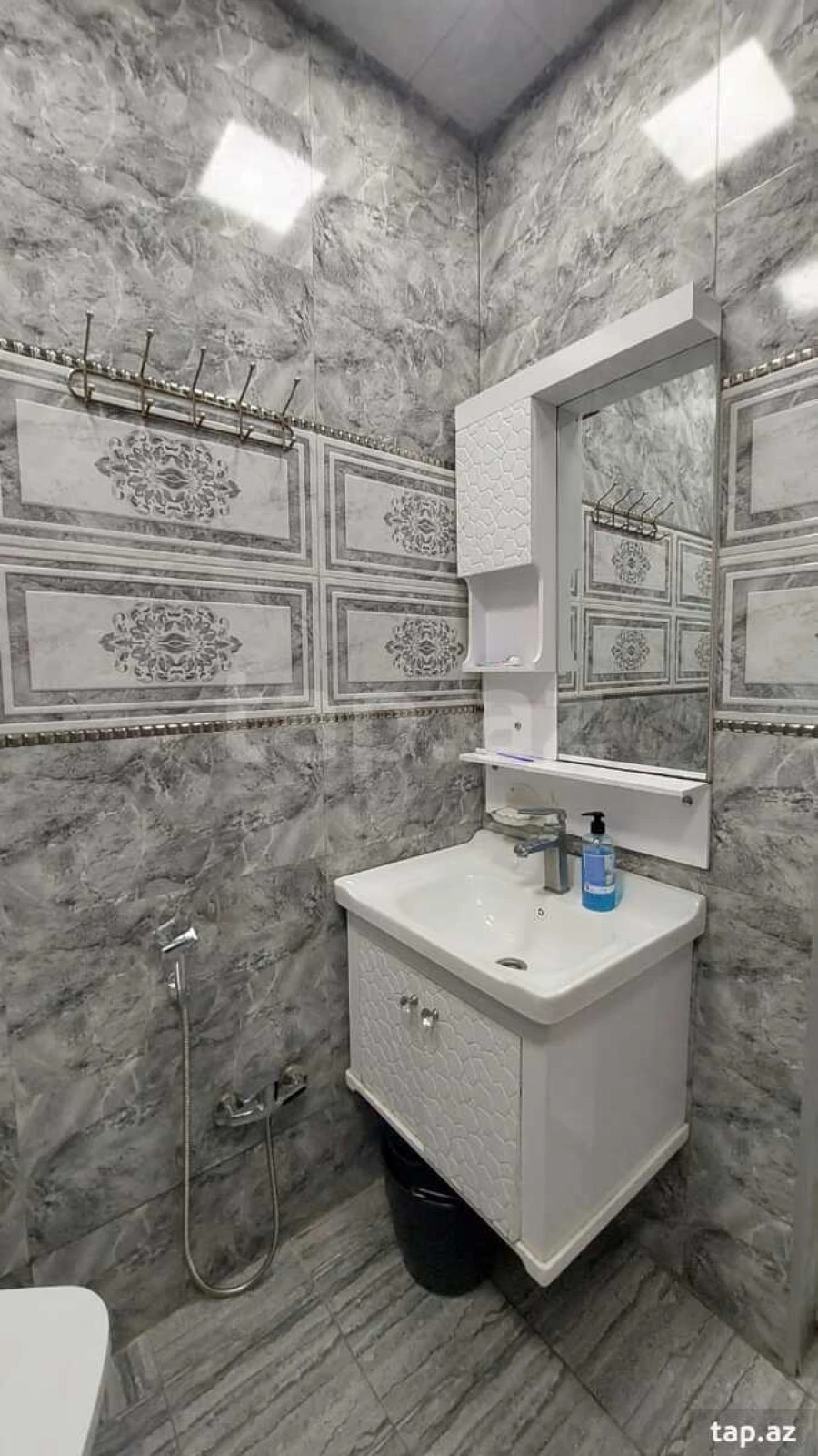 Satılır 2 otaqlı yeni tikili 55 m²