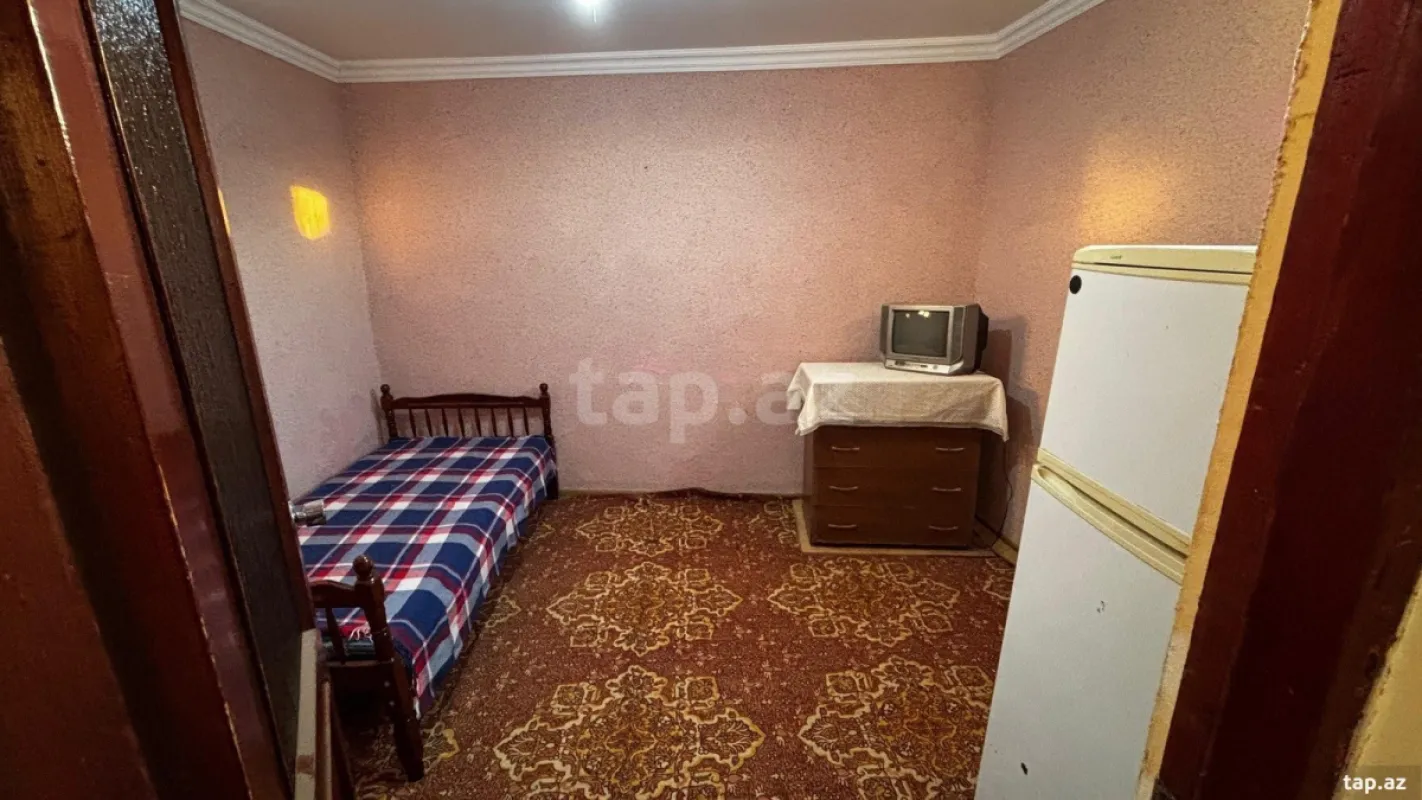 Kirayə verilir 1 otaqlı həyət evi 30 m²
