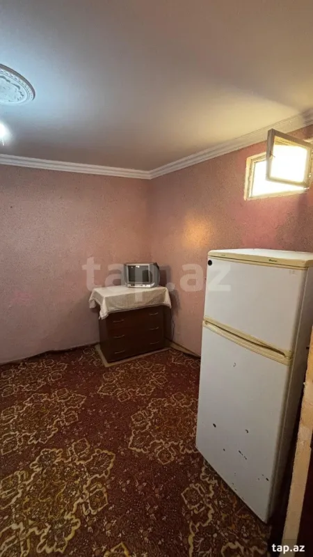 Kirayə verilir 1 otaqlı həyət evi 30 m²