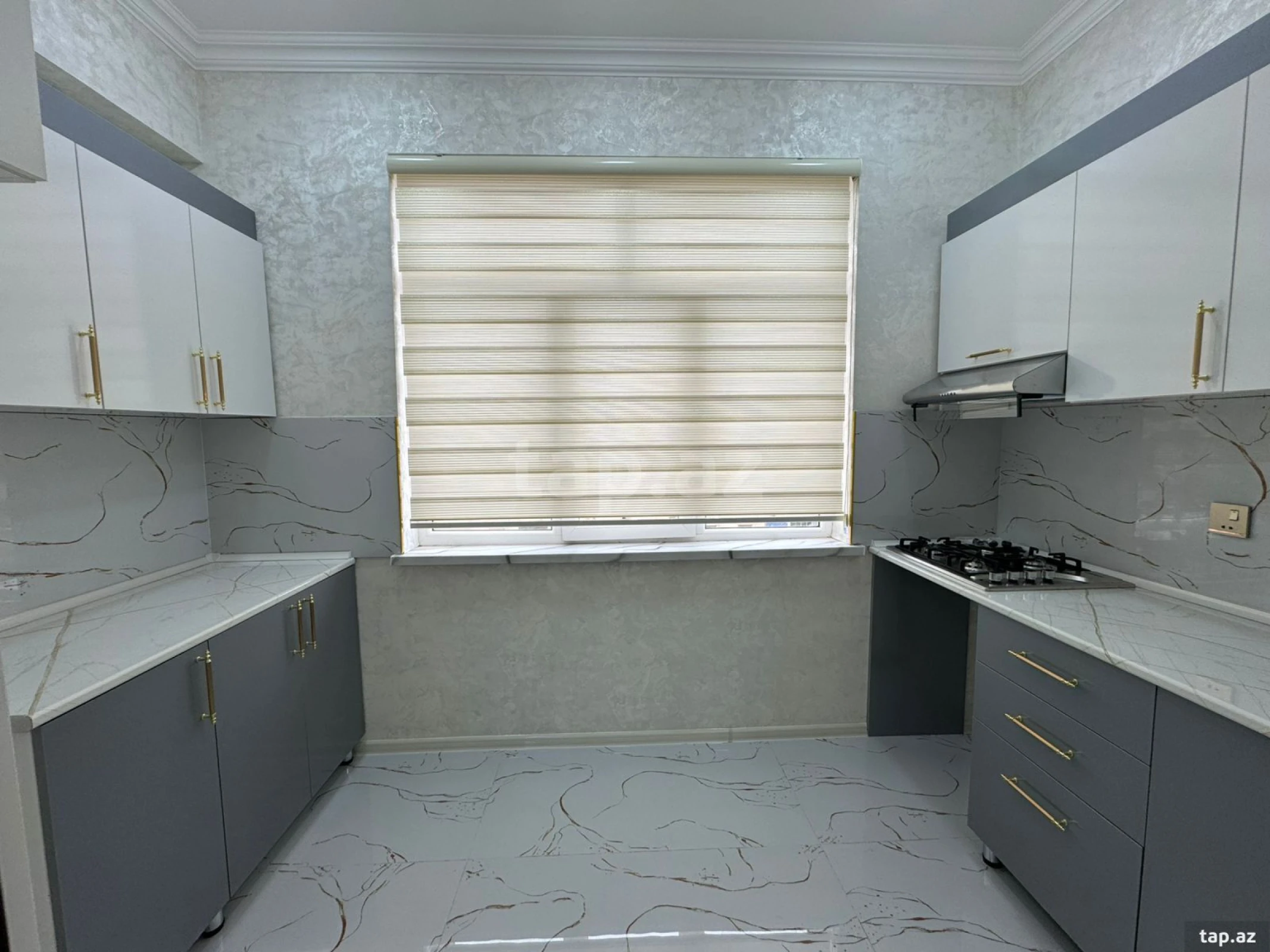 Satılır 2 otaqlı yeni tikili 55 m²
