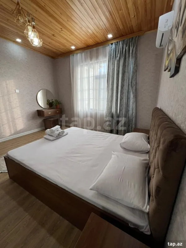 Satılır 4 otaqlı həyət evi