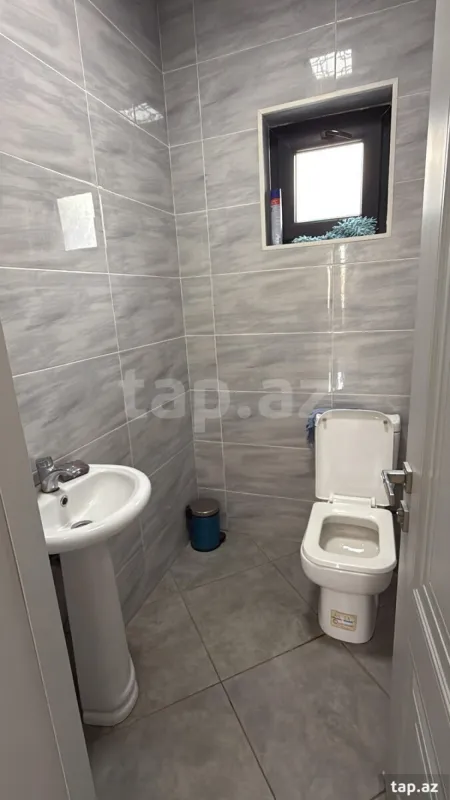 Satılır 4 otaqlı həyət evi