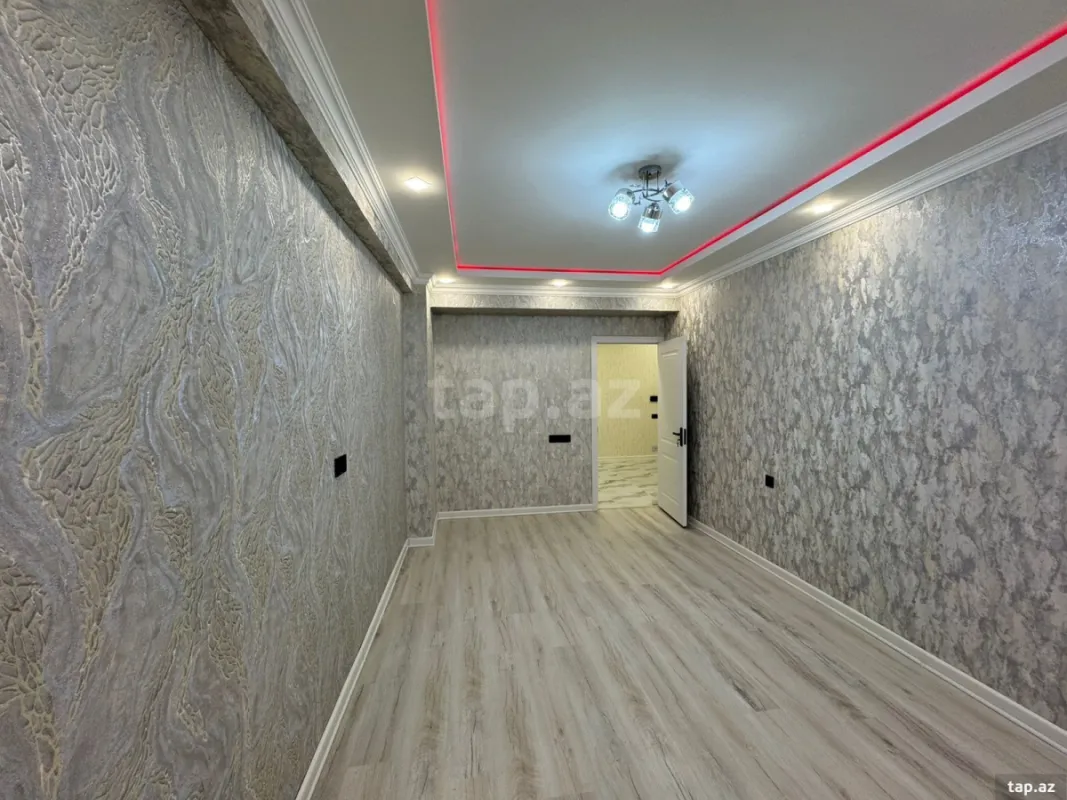 Satılır 2 otaqlı yeni tikili 60 m²