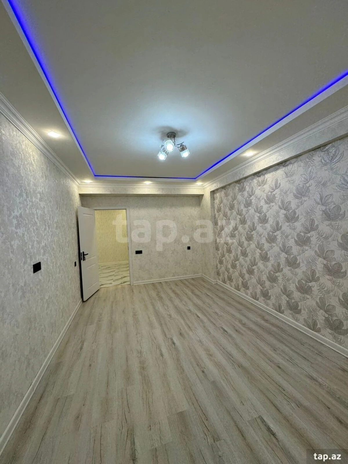 Satılır 2 otaqlı yeni tikili 60 m²