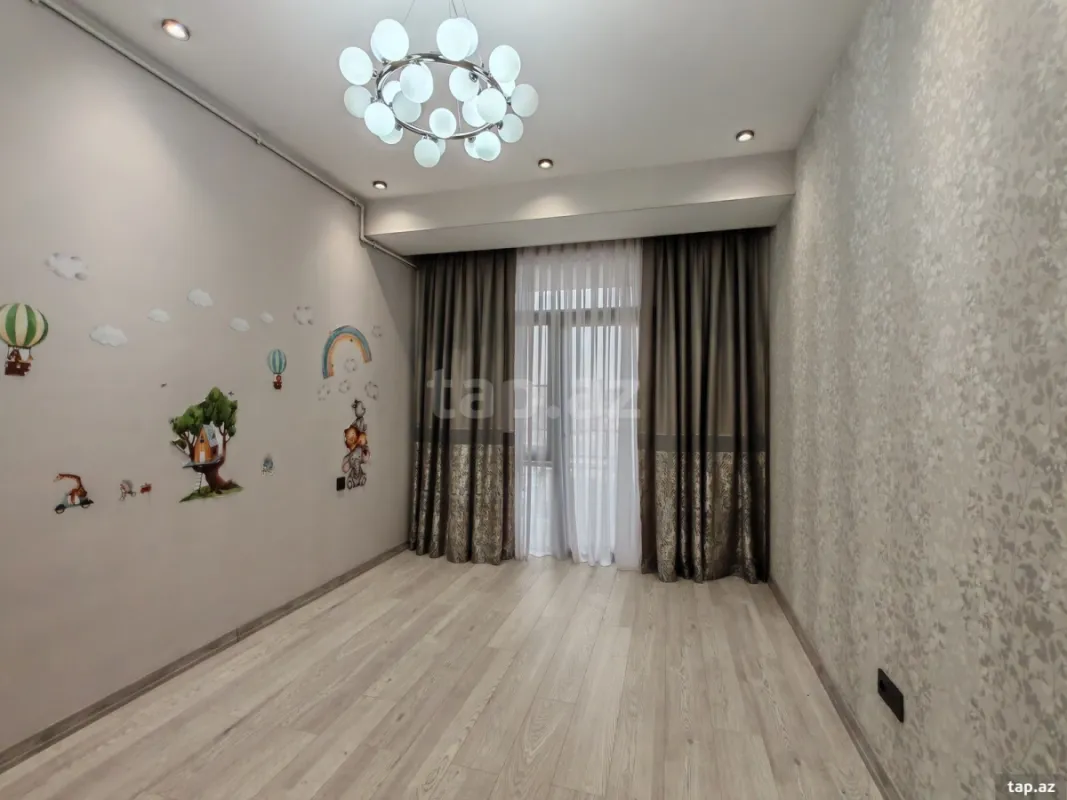 Satılır 3 otaqlı yeni tikili 90 m²