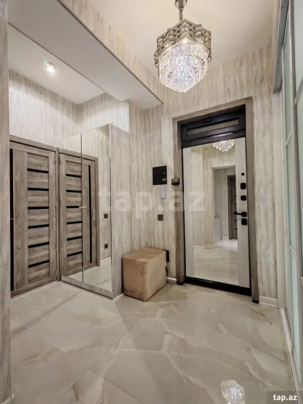 Satılır 3 otaqlı yeni tikili 90 m²