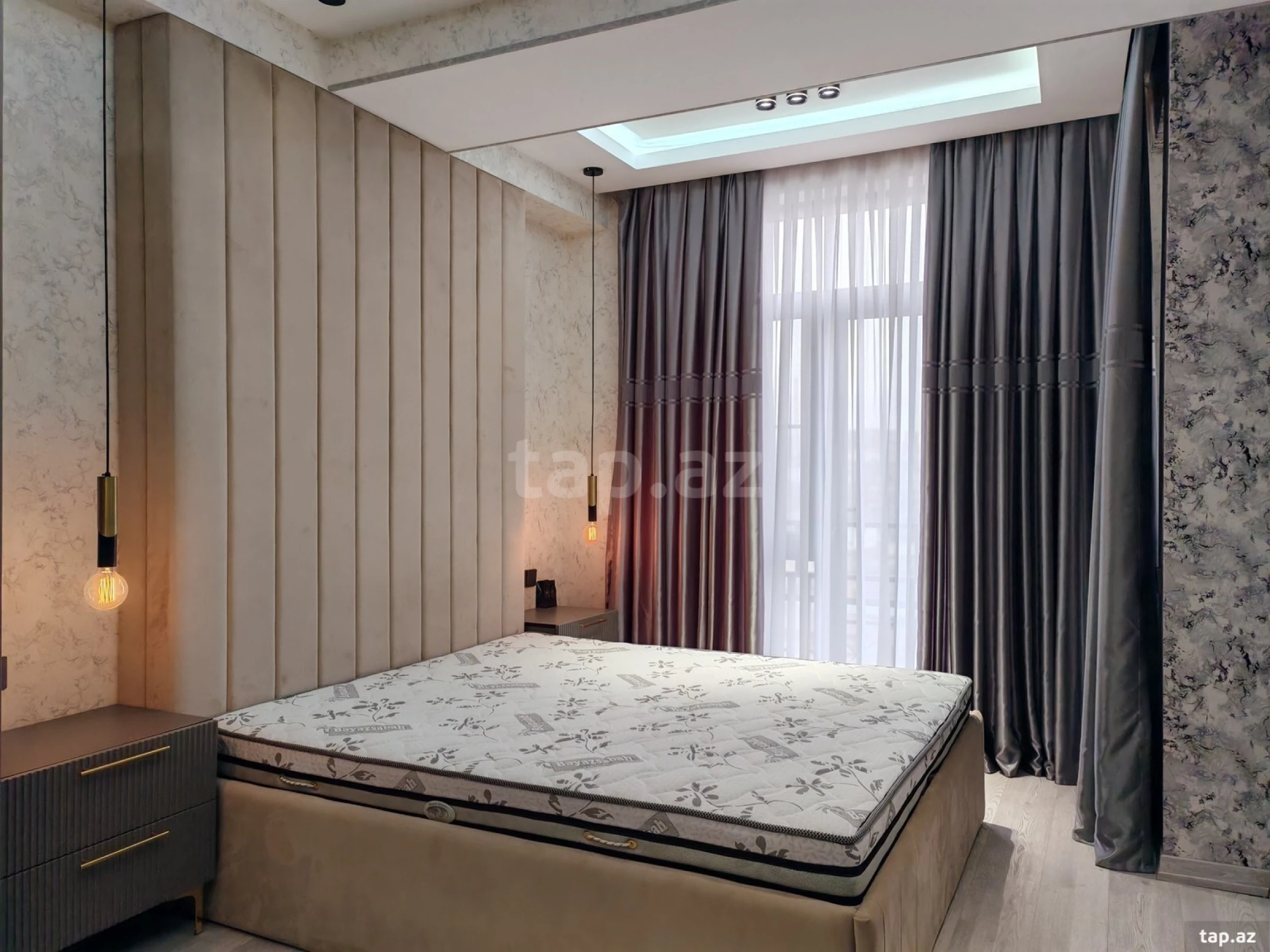 Satılır 3 otaqlı yeni tikili 90 m²