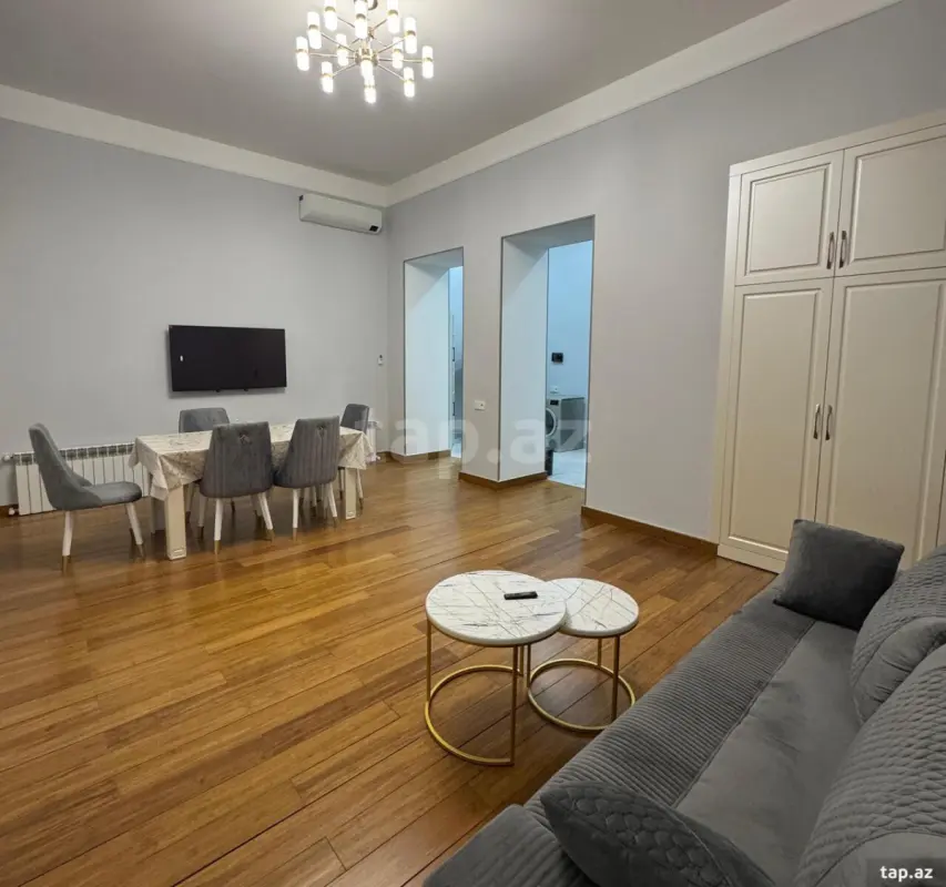 Kirayə verilir 2 otaqlı mənzil 80 m²