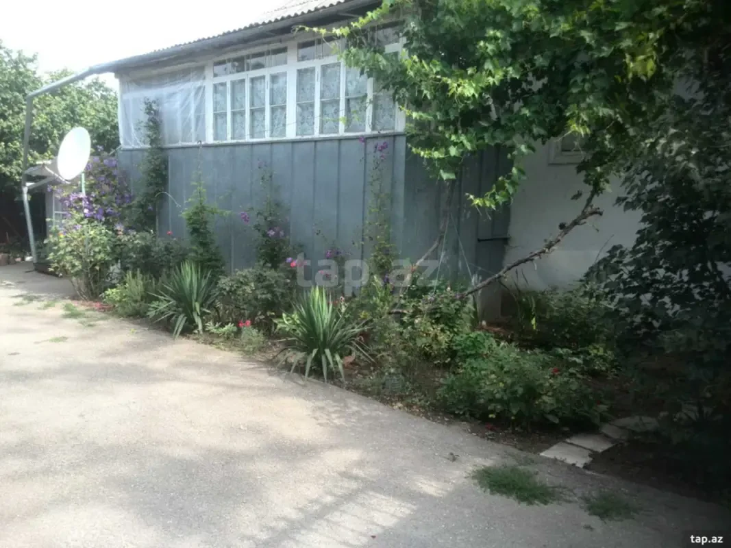 Satılır 4 otaqlı həyət evi 80 m²