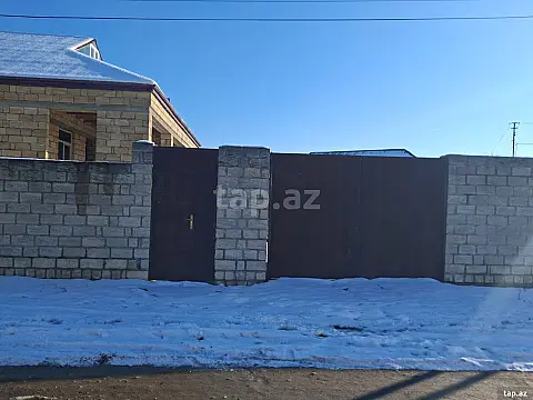 Satılır 5 otaqlı həyət evi
