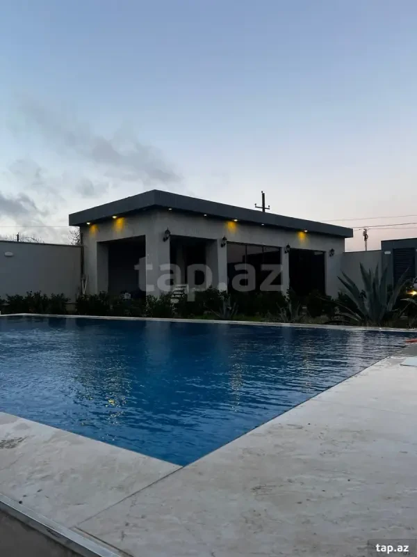 Kirayə verilir 5 otaqlı həyət evi 250 m²