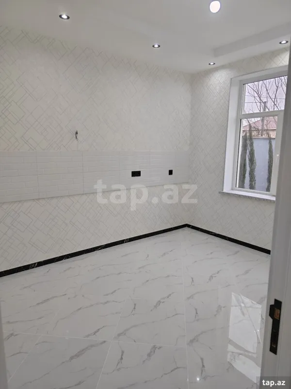 Satılır 4 otaqlı həyət evi
