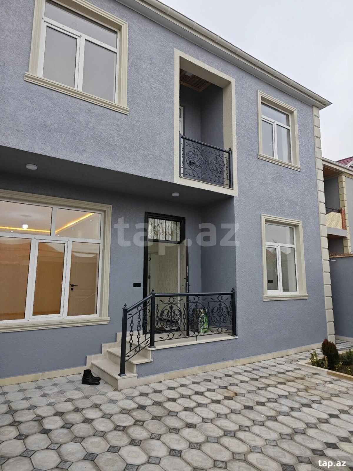 Satılır 4 otaqlı həyət evi