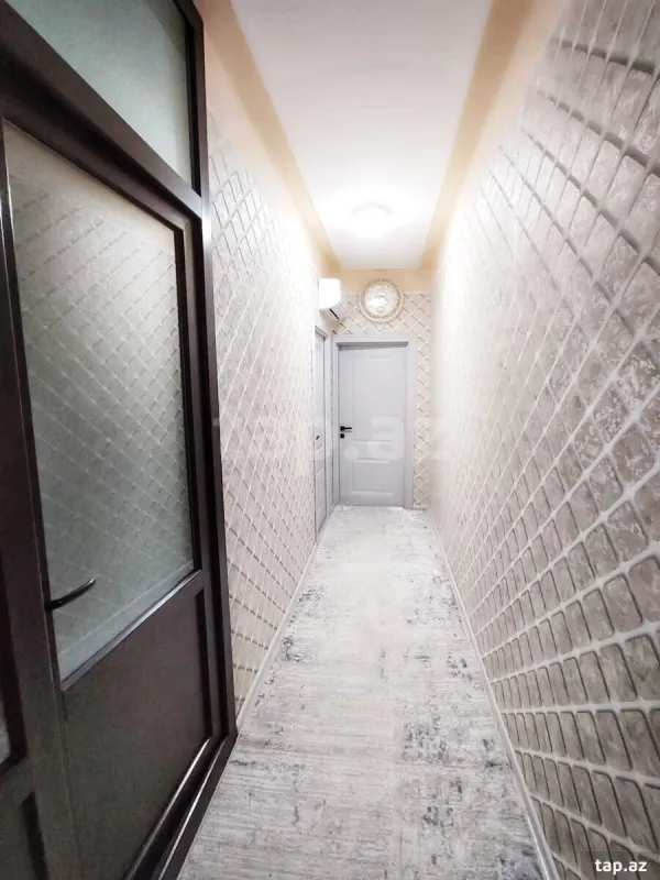 Satılır 4 otaqlı mənzil 120 m²