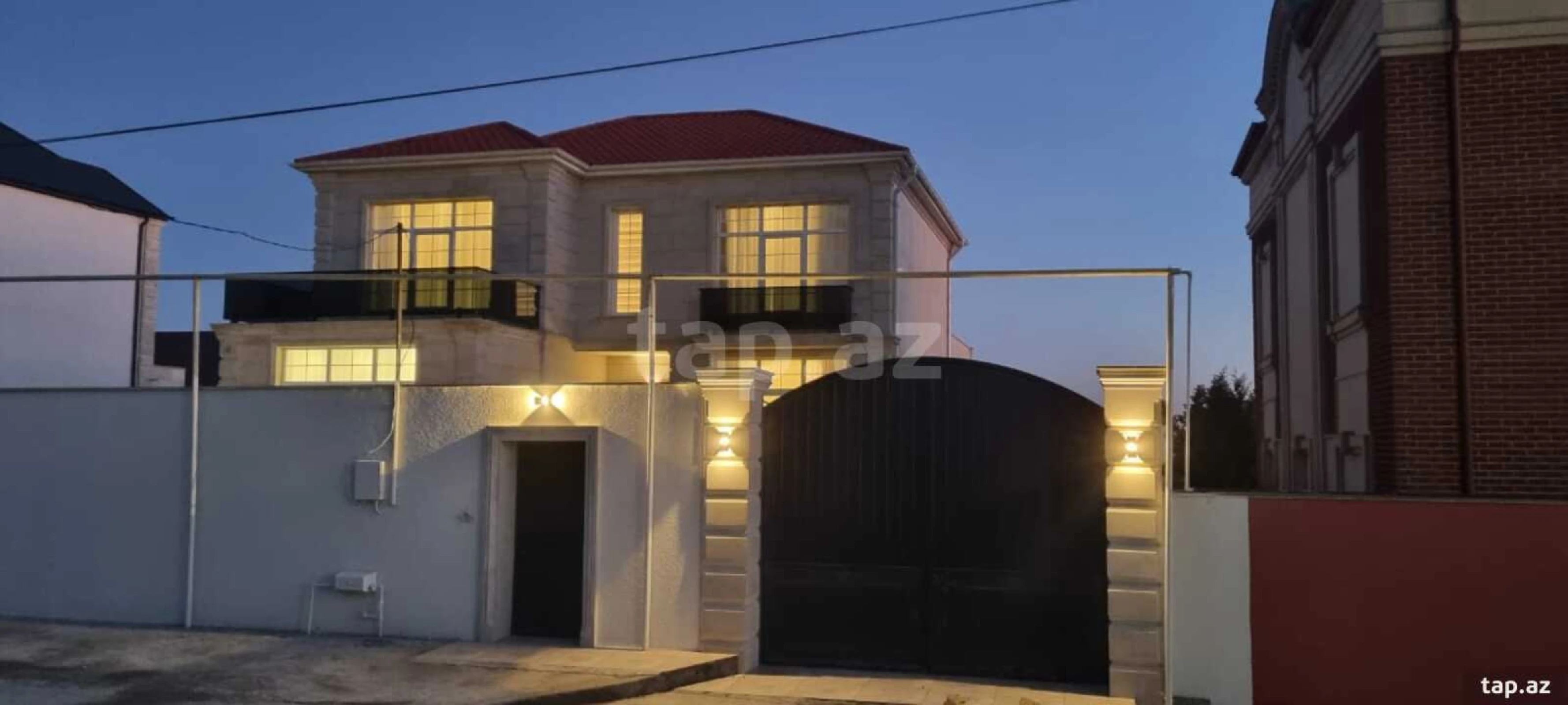 Satılır 7 otaqlı həyət evi