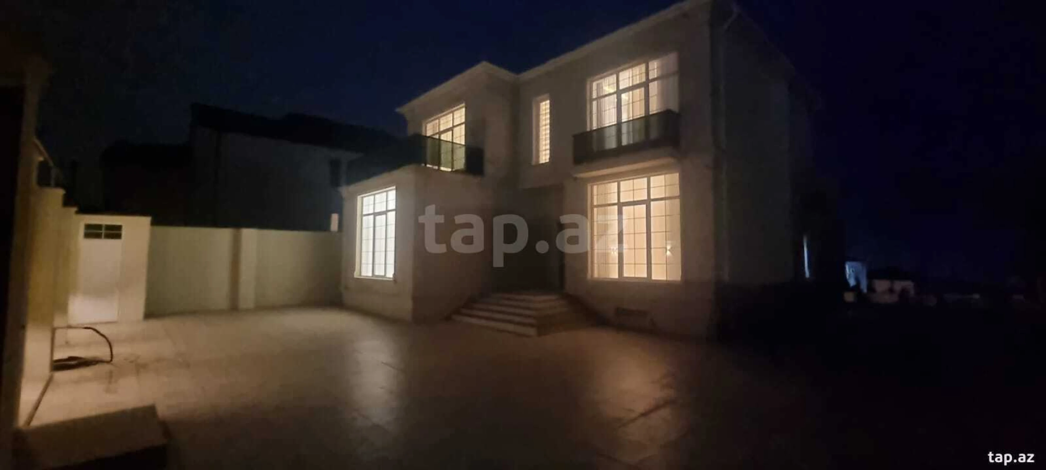 Satılır 7 otaqlı həyət evi