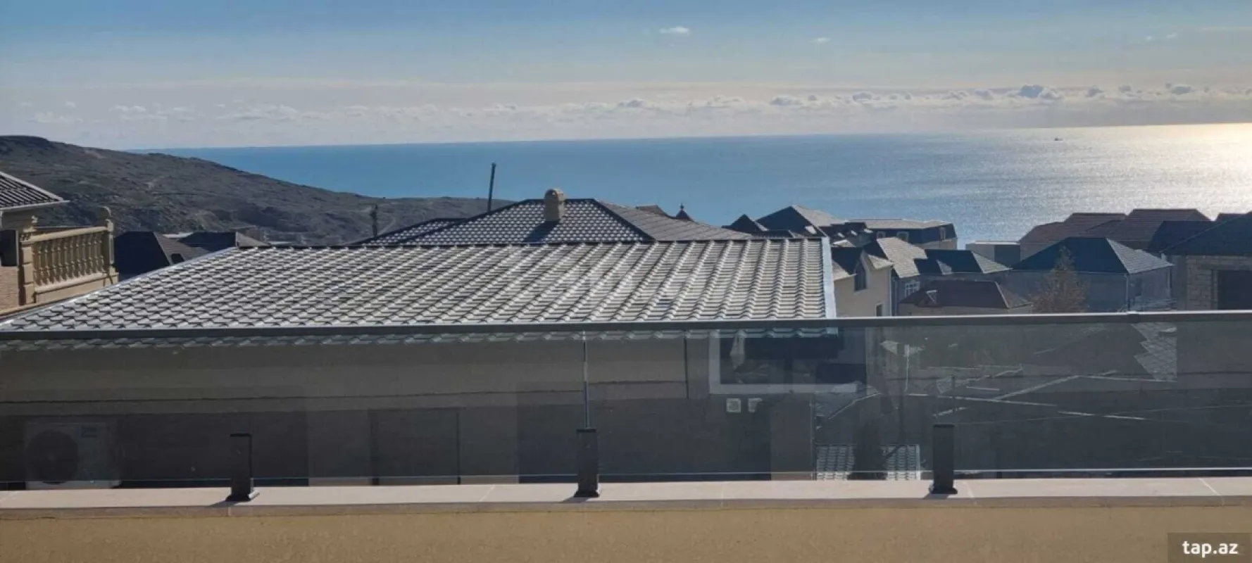 Satılır 7 otaqlı həyət evi