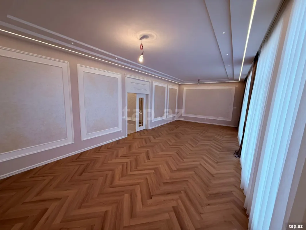 Satılır 7 otaqlı həyət evi