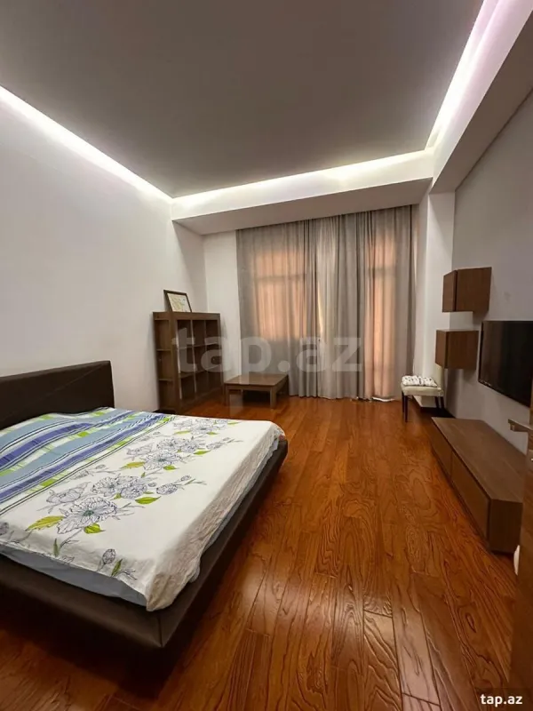 Satılır 4 otaqlı yeni tikili 230 m²